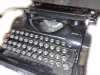 Prodám starožitný psací stroj GROMA G.F. Grosser Markersdorf (Chemnitztal) Model N z roku 1945 i s víkem. 