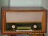 Prodám hrající elektronkové rádio z roku 1960 zn. BERNAU - NAUVEN. Cenu nabídněte.