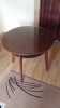 Kulatý konferenční stolek se sklem z 50.let...z bytu po prarodičích, vada: odřeniny, a jedna noha má prasklinu ale na nic to nemá vliv... v:52cm,, průměr: 70cm..cena: 590Kč odvoz osobní.. Chomutov
