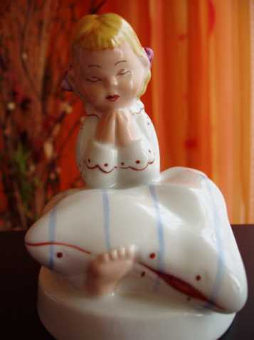 DUX - dvě porcelánové sošky dětí