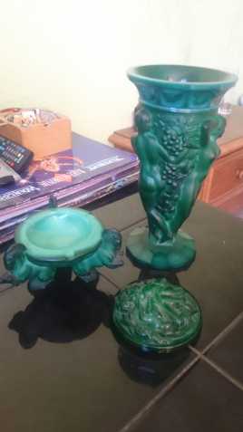 Malachitová váza a popelník